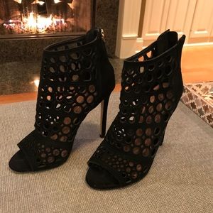 PRICE CUT BCBG MAXAZRIA Open toes stiletto bootie